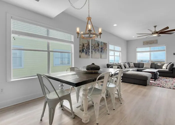 Beachfront Gem 5br Pool Walk To *