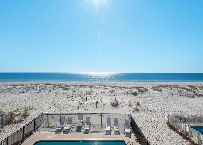 Beachfront Gem 5br Pool Walk To Apartment