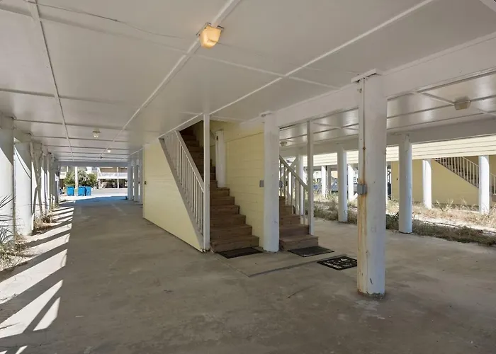 Apartment Beachfront Gem 5br Pool Walk To