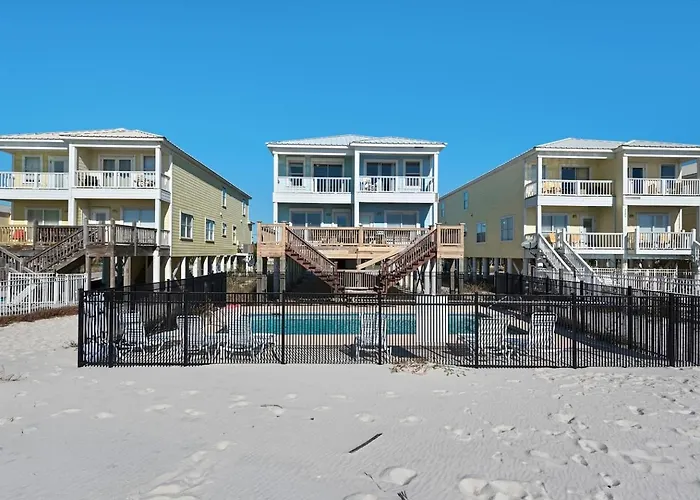 Beachfront Gem 5br Pool Walk To Gulf Shores