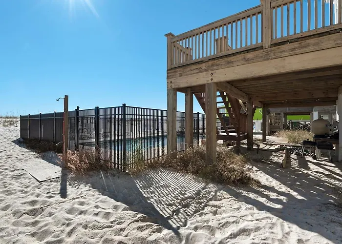 Beachfront Gem 5br Pool Walk To