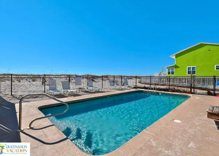 Gulf Shores Beachfront Gem 5Br Pool Walk To Sand Apartment *